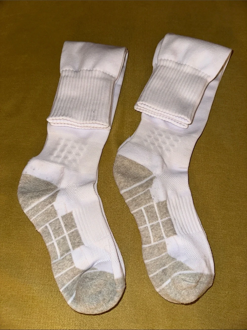 2 Pairs of Kids Athletic Knee-High Socks